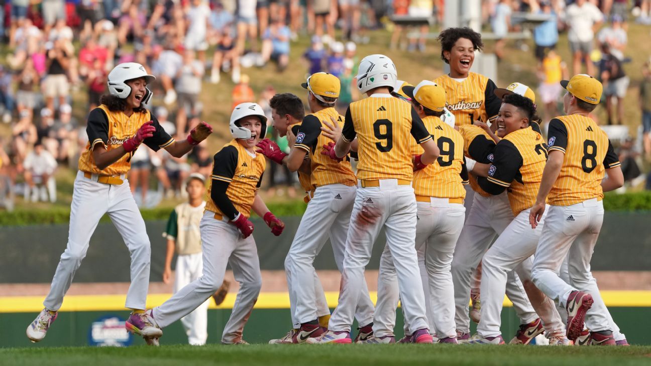 球迷们不禁 球迷们不禁