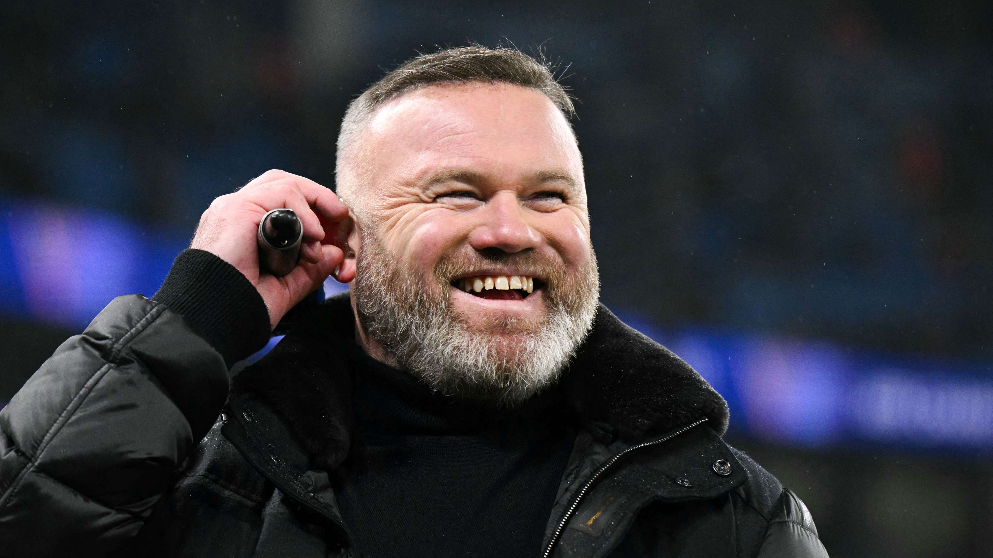 有时凭借顽 有时凭借顽